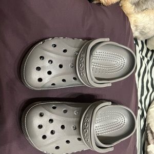 Crocs women size 7 men’s 5